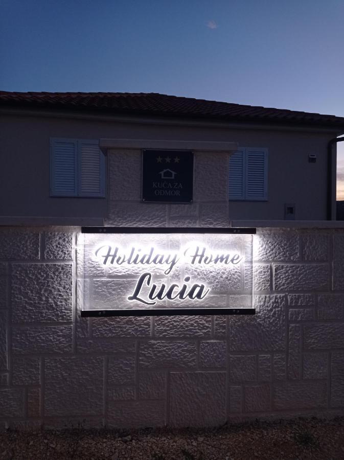 Holiday Home Lucia 로조박 외부 사진